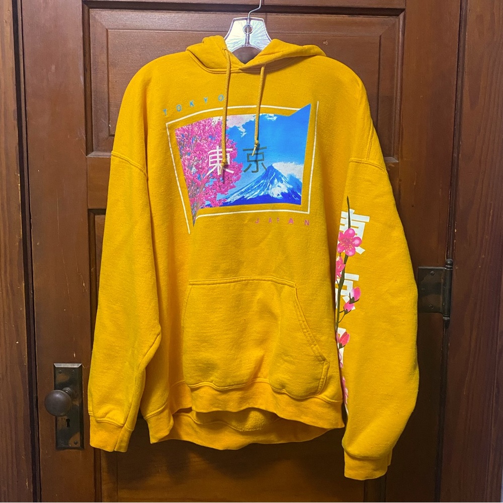 Gildan Yellow Tokyo Graphic Men’s Hoodie